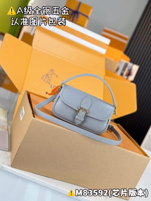 NANO DIANE M83592 Size 19x10.5x6 cm