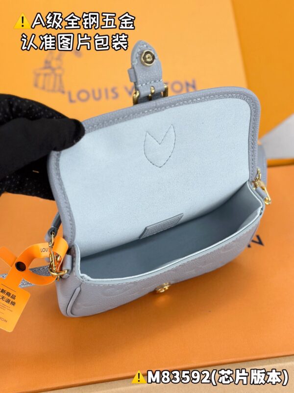 NANO DIANE M83592 Size 19x10.5x6 cm