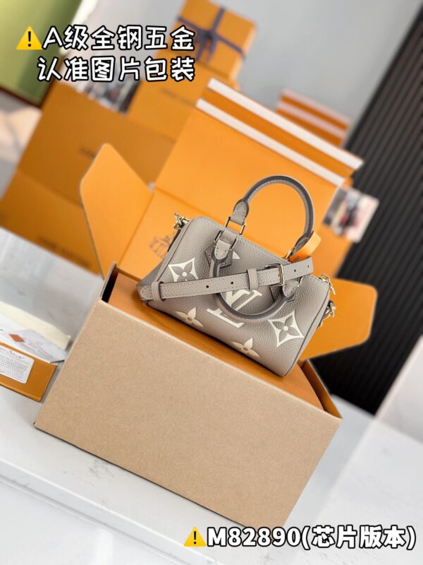 img_9325 NANO SPEEDY M82890 Size 10 x 7.5 x 16 cm