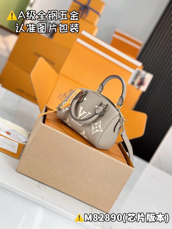 img_9328 NANO SPEEDY M82890 Size 10 x 7.5 x 16 cm
