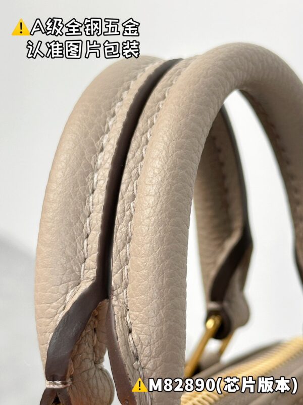 img_9330 NANO SPEEDY M82890 Size 10 x 7.5 x 16 cm