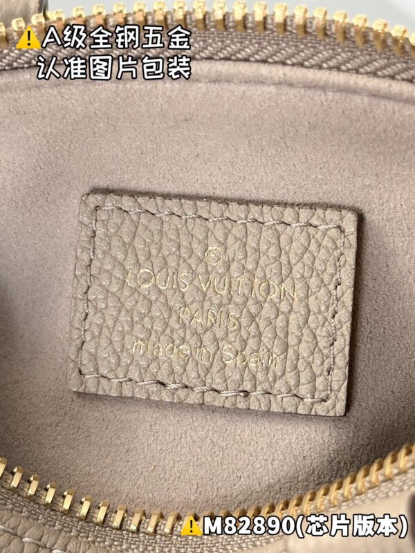 img_9338 NANO SPEEDY M82890 Size 10 x 7.5 x 16 cm