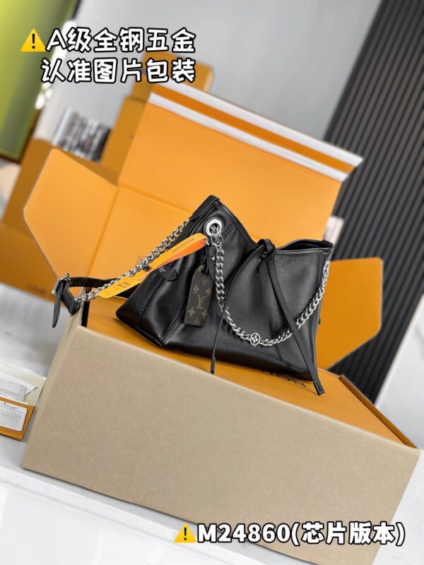 img_9362 CARRYALL BB M24860/M12888 Size 26x17x10 cm