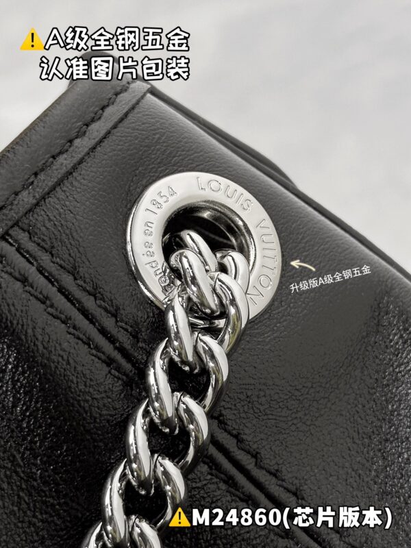 img_9372 CARRYALL BB M24860/M12888 Size 26x17x10 cm