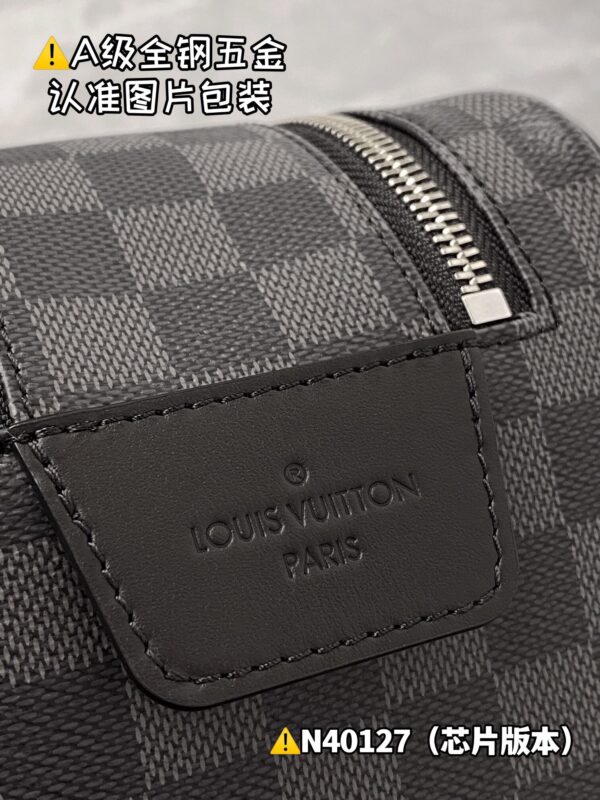 img_9535 DOPP M40127 Size 28x15x16.5 cm