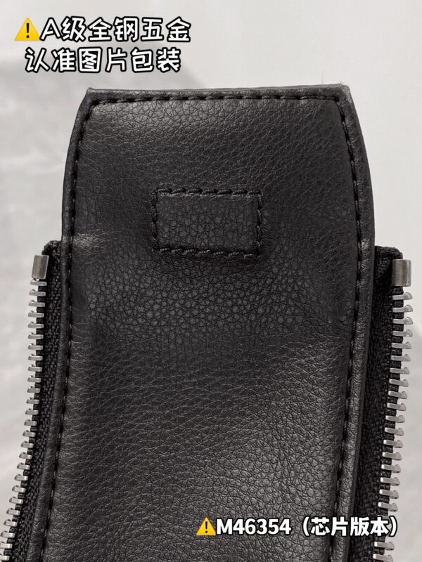 img_9560 DOPP M46354 Size 28x15x16.5 cm