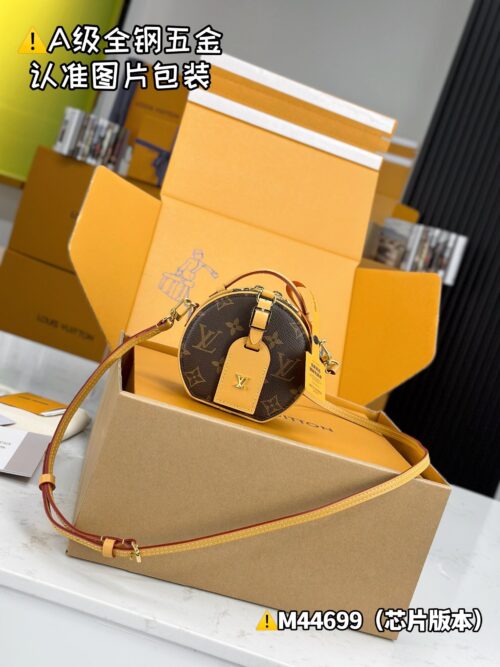 BOITE CHAPEAU M44699 Size 13x12x6.5 cm