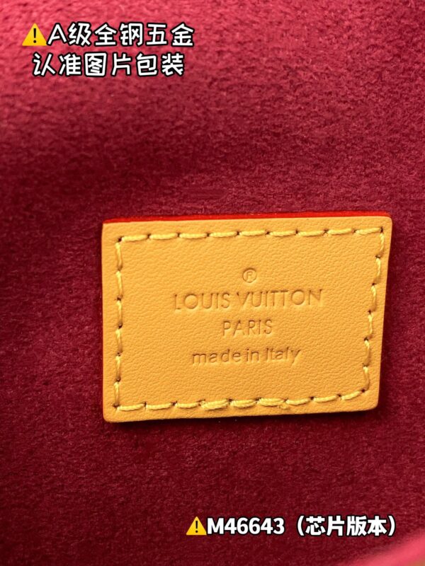 MICRO CHANTILLY M46643 12.5x13x4 cm