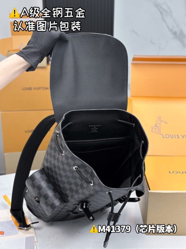 img_9751 Christopher Medium Backpack N41379 Size 38x44x21 cm