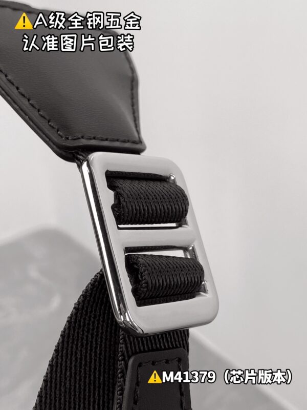 img_9758 Christopher Medium Backpack N41379 Size 38x44x21 cm