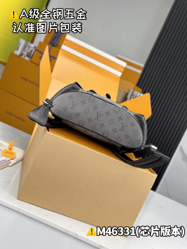img_9800 CHRISTOPHER Small Backpack M46331 Size 32x39x12 cm