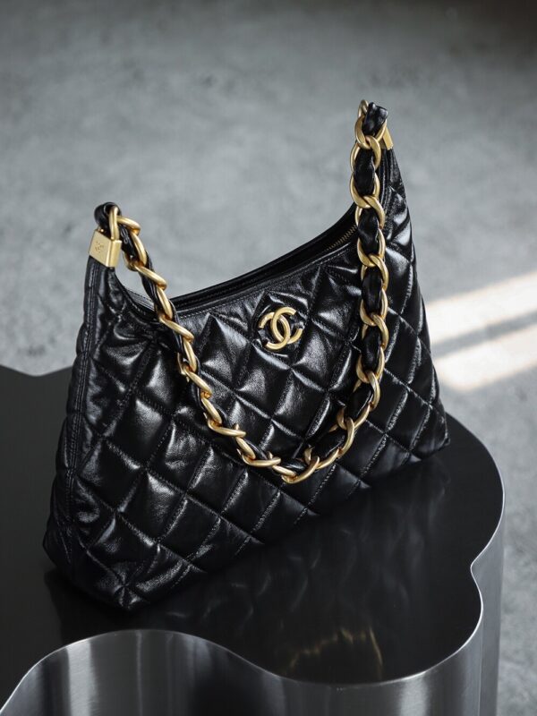 God Factory Chanel Bags Large 24A HoBo 24K Retro Hardware / Black Bonaudo Leather Size 29*32*10 cm