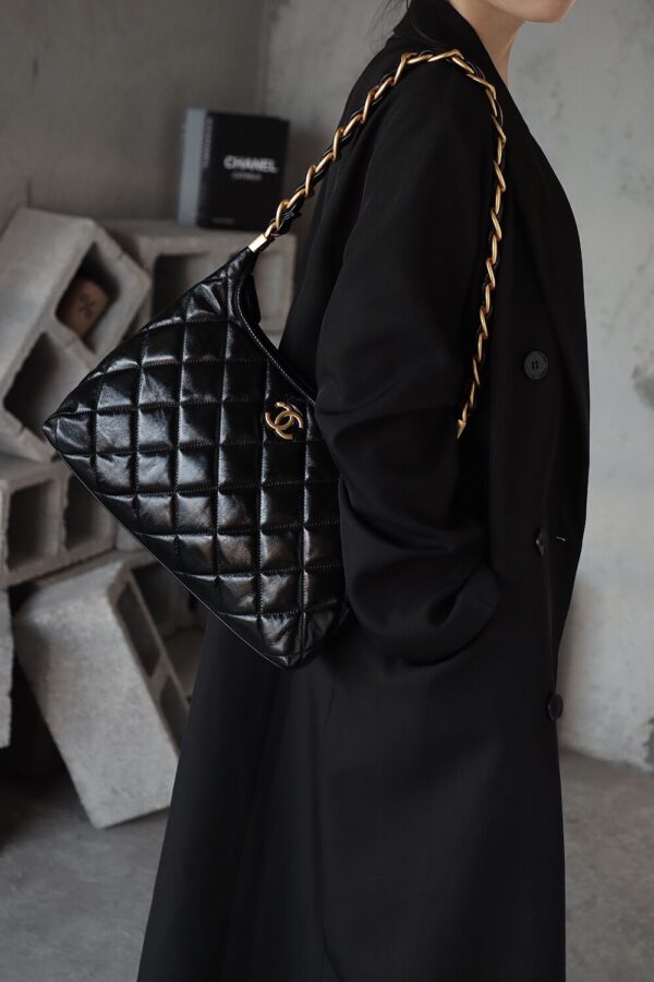 God Factory Chanel Bags Large 24A HoBo 24K Retro Hardware / Black Bonaudo Leather Size 29*32*10 cm