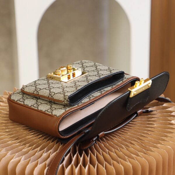 God Factory Gucci  Padlock Messenger Bag 658487 Size 21*14*5cm