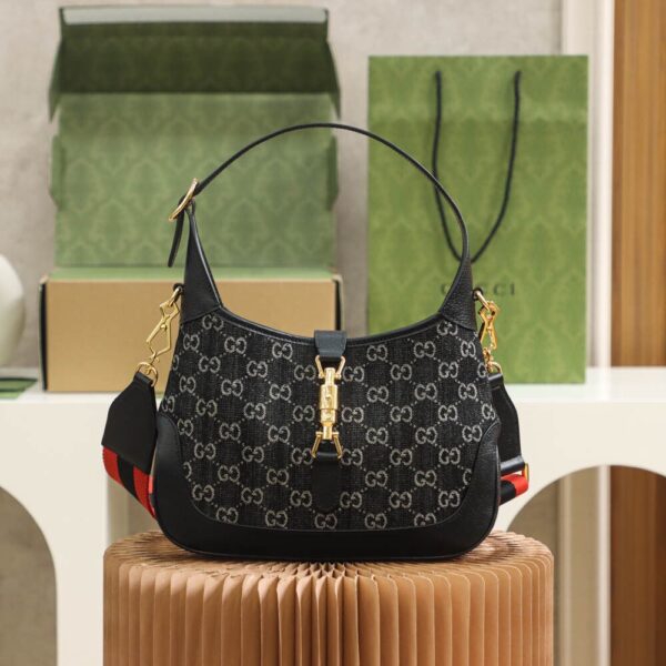 God Factory Gucci 𝐉𝐚𝐜𝐤𝐢𝐞 𝟏𝟗𝟔1 𝐃𝐞𝐧𝐢𝐦 678843 Size 28*19*4.5cm