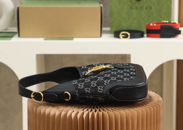 God Factory Gucci 𝐉𝐚𝐜𝐤𝐢𝐞 𝟏𝟗𝟔1 𝐃𝐞𝐧𝐢𝐦 678843 Size 28*19*4.5cm