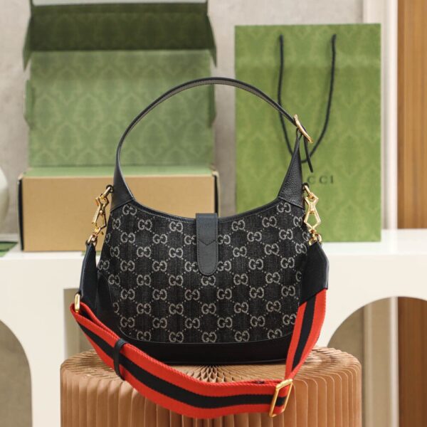 God Factory Gucci 𝐉𝐚𝐜𝐤𝐢𝐞 𝟏𝟗𝟔1 𝐃𝐞𝐧𝐢𝐦 678843 Size 28*19*4.5cm