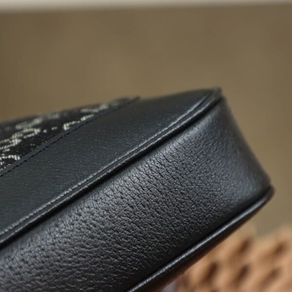 God Factory Gucci 𝐉𝐚𝐜𝐤𝐢𝐞 𝟏𝟗𝟔1 𝐃𝐞𝐧𝐢𝐦 678843 Size 28*19*4.5cm
