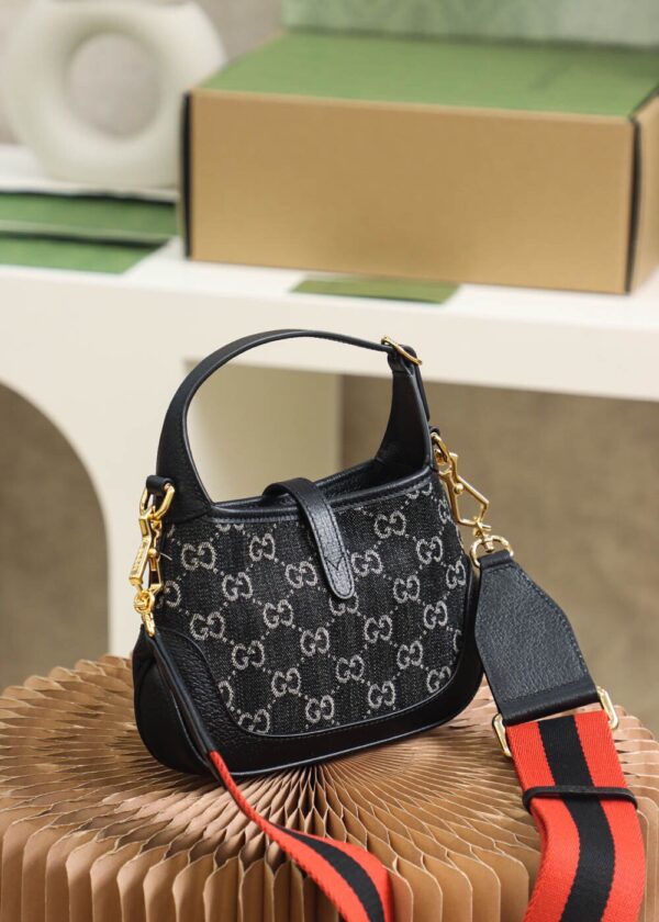 God Factory Gucci 𝐉𝐚𝐜𝐤𝐢𝐞 𝟏𝟗𝟔𝟏 𝐃𝐞𝐧𝐢𝐦 𝐌𝐢𝐧𝐢 685127 Size 19*13*3cm
