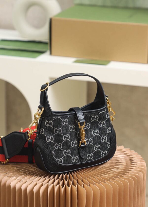 God Factory Gucci 𝐉𝐚𝐜𝐤𝐢𝐞 𝟏𝟗𝟔𝟏 𝐃𝐞𝐧𝐢𝐦 𝐌𝐢𝐧𝐢 685127 Size 19*13*3cm
