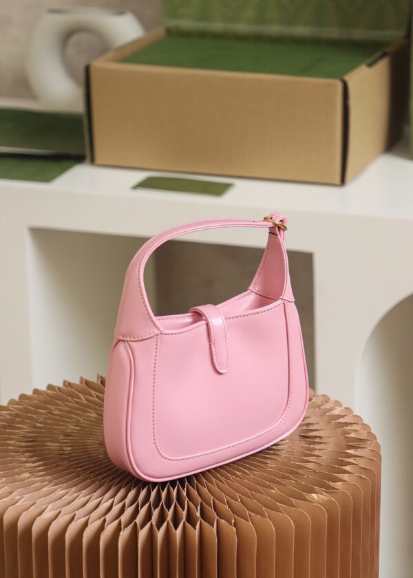 God Factory Gucci 𝐉𝐚𝐜𝐤𝐢𝐞 𝐌𝐢𝐧𝐢 𝟭𝟵𝟲1 637091 Pink Size 19*13*3cm