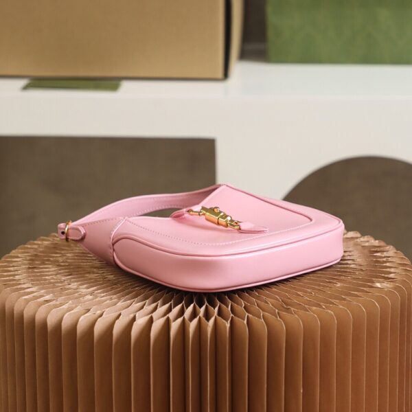 God Factory Gucci 𝐉𝐚𝐜𝐤𝐢𝐞 𝐌𝐢𝐧𝐢 𝟭𝟵𝟲1 637091 Pink Size 19*13*3cm