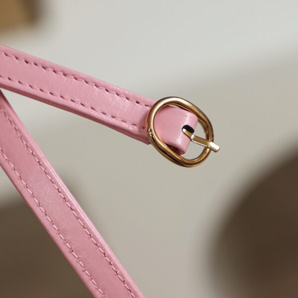 God Factory Gucci 𝐉𝐚𝐜𝐤𝐢𝐞 𝐌𝐢𝐧𝐢 𝟭𝟵𝟲1 637091 Pink Size 19*13*3cm