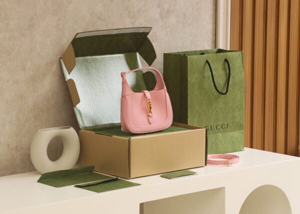 God Factory Gucci 𝐉𝐚𝐜𝐤𝐢𝐞 𝐌𝐢𝐧𝐢 𝟭𝟵𝟲1 637091 Pink Size 19*13*3cm