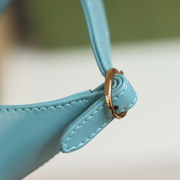 God Factory Gucci 𝐉𝐚𝐜𝐤𝐢𝐞 𝐌𝐢𝐧𝐢 𝟭𝟵𝟲1 637091 Blue Size 19*13*3cm
