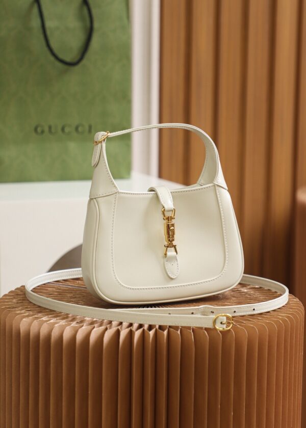 God Factory Gucci 𝐉𝐚𝐜𝐤𝐢𝐞 𝐌𝐢𝐧𝐢 𝟭𝟵𝟲1 637091 White Size 19*13*3cm