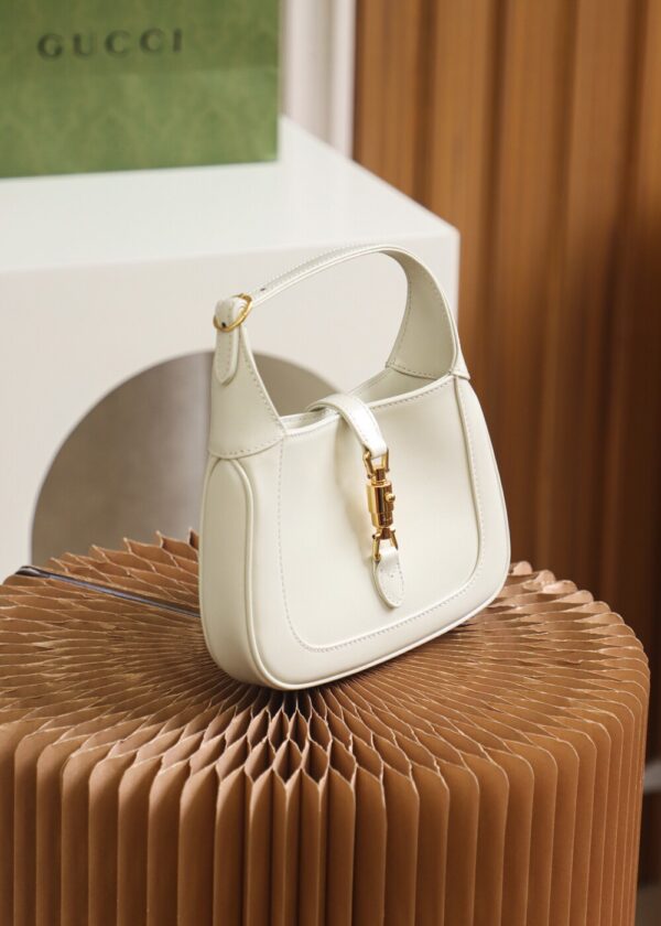 God Factory Gucci 𝐉𝐚𝐜𝐤𝐢𝐞 𝐌𝐢𝐧𝐢 𝟭𝟵𝟲1 637091 White Size 19*13*3cm