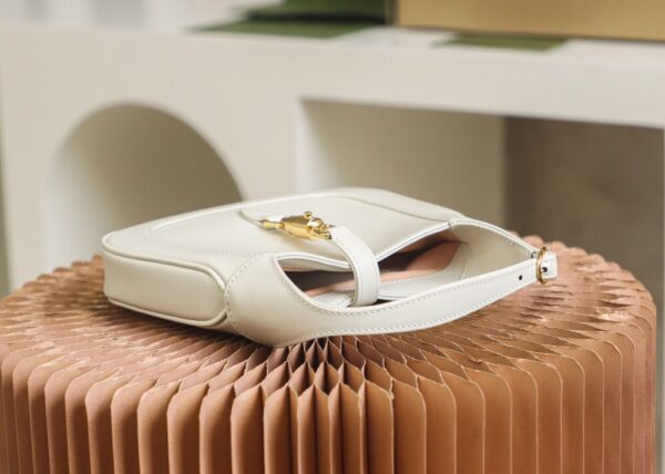 God Factory Gucci 𝐉𝐚𝐜𝐤𝐢𝐞 𝐌𝐢𝐧𝐢 𝟭𝟵𝟲1 637091 White Size 19*13*3cm