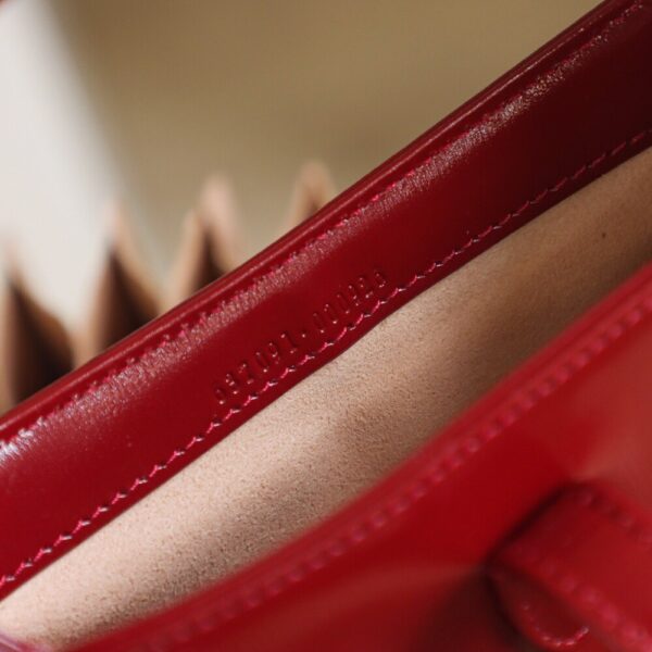 God Factory Gucci 𝐉𝐚𝐜𝐤𝐢𝐞 𝐌𝐢𝐧𝐢 𝟭𝟵𝟲1 637091 Rogue Size 19*13*3cm