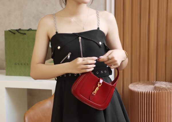God Factory Gucci 𝐉𝐚𝐜𝐤𝐢𝐞 𝐌𝐢𝐧𝐢 𝟭𝟵𝟲1 637091 Rogue Size 19*13*3cm