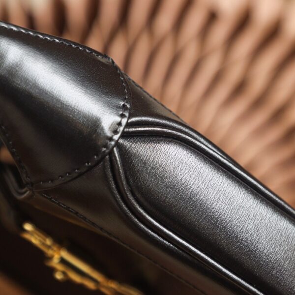 God Factory Gucci 𝐉𝐚𝐜𝐤𝐢𝐞 𝐌𝐢𝐧𝐢 𝟭𝟵𝟲1 637091 Black Size 19*13*3cm
