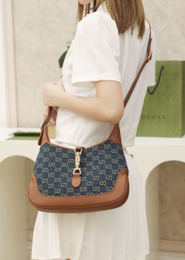 God Factory Gucci 𝙅𝙖𝙘𝙠𝙞𝙚 1961 636706 Size 28*19*4.5cm