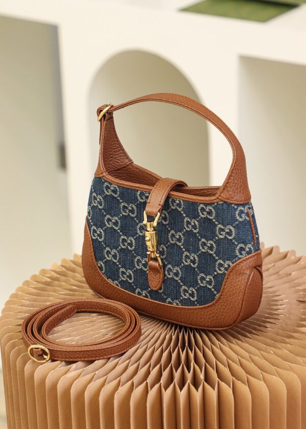 God Factory Gucci 𝙅𝙖𝙘𝙠𝙞𝙚 1961 𝙈𝙞𝙣𝙞 637092 Size 19*13*3cm