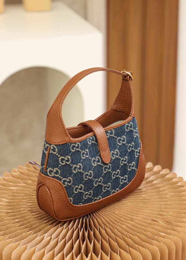 God Factory Gucci 𝙅𝙖𝙘𝙠𝙞𝙚 1961 𝙈𝙞𝙣𝙞 637092 Size 19*13*3cm