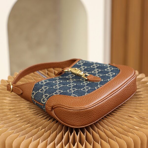 God Factory Gucci 𝙅𝙖𝙘𝙠𝙞𝙚 1961 𝙈𝙞𝙣𝙞 637092 Size 19*13*3cm