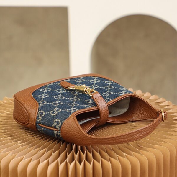 God Factory Gucci 𝙅𝙖𝙘𝙠𝙞𝙚 1961 𝙈𝙞𝙣𝙞 637092 Size 19*13*3cm