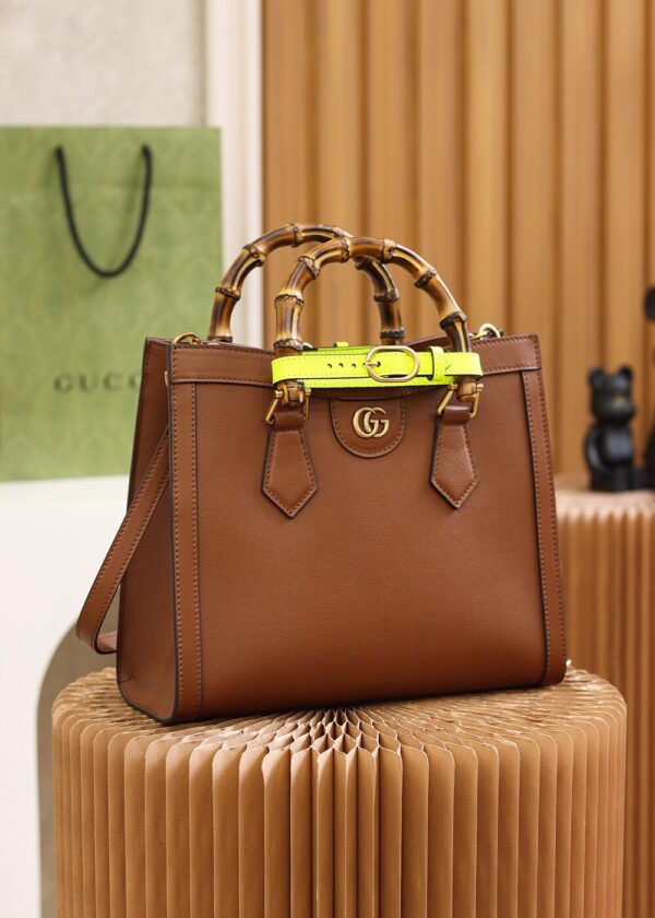 God Factory Gucci Diana Small 660195 Brown Size 27*24*11cm