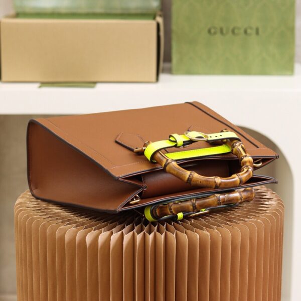 God Factory Gucci Diana Small 660195 Brown Size 27*24*11cm