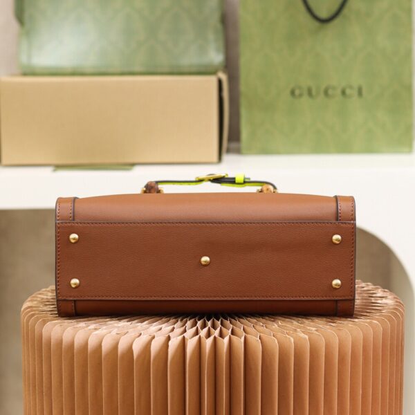 God Factory Gucci Diana Small 660195 Brown Size 27*24*11cm