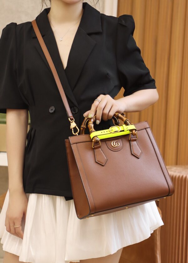 God Factory Gucci Diana Small 660195 Brown Size 27*24*11cm