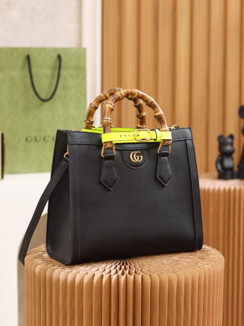 God Factory Gucci Diana Small 660195 Black Size 27*24*11cm