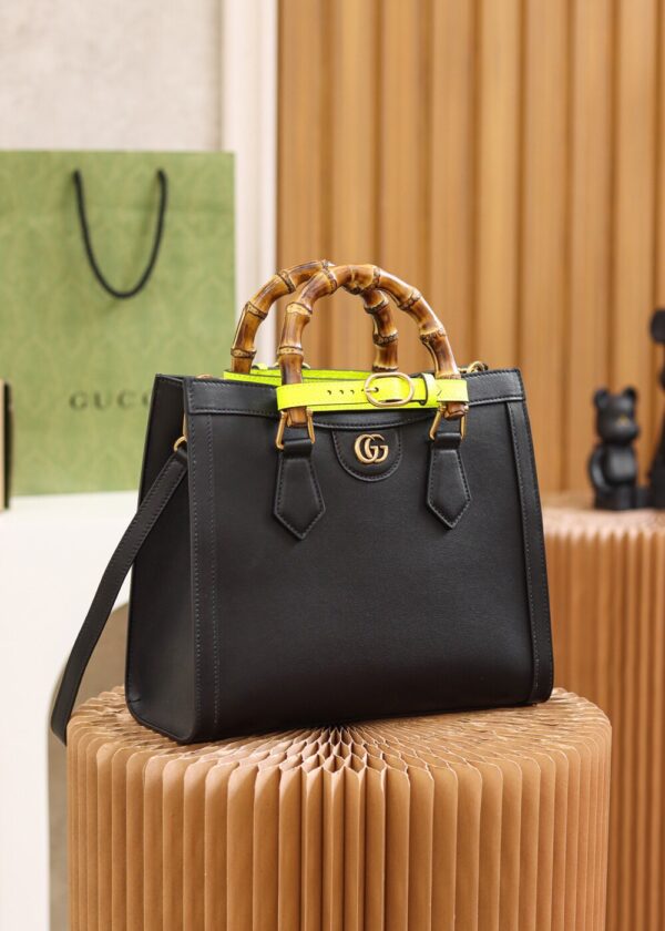 God Factory Gucci Diana Small 660195 Black Size 27*24*11cm