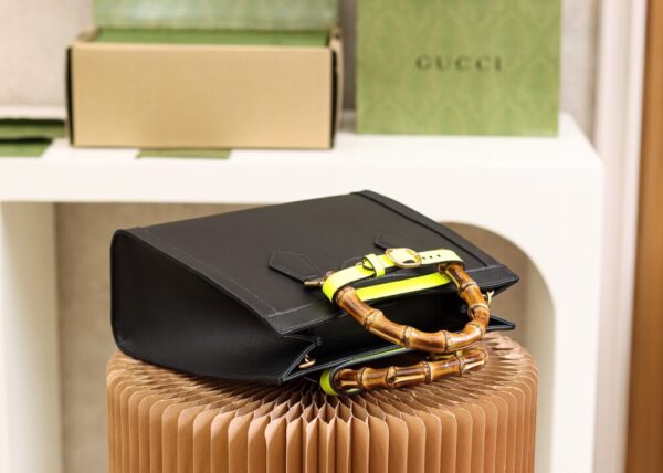 God Factory Gucci Diana Small 660195 Black Size 27*24*11cm