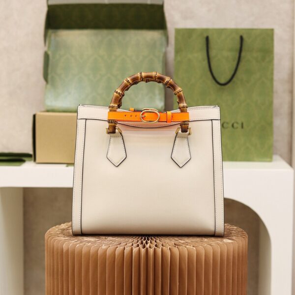 God Factory Gucci Diana Small 660195 White Size 27*24*11cm