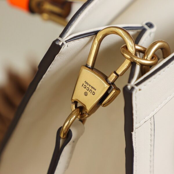 God Factory Gucci Diana Small 660195 White Size 27*24*11cm