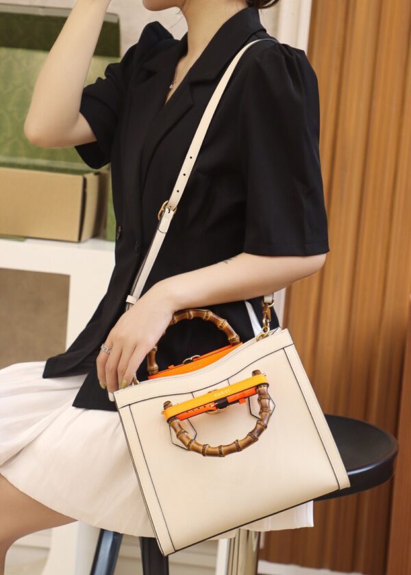 God Factory Gucci Diana Small 660195 White Size 27*24*11cm
